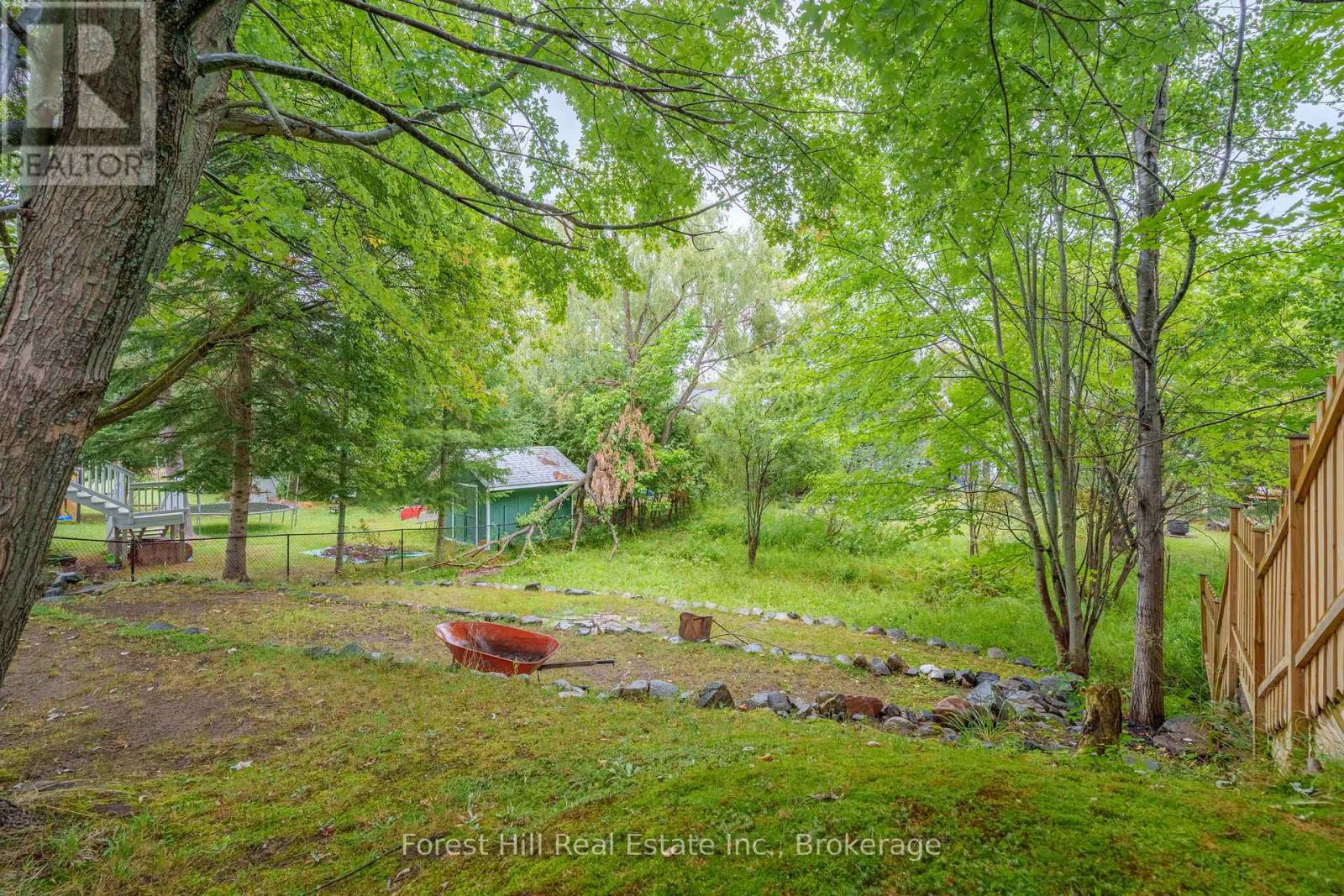 12 Crestview Drive, Huntsville, Ontario  P1H 1S8 - Photo 33 - X12357834