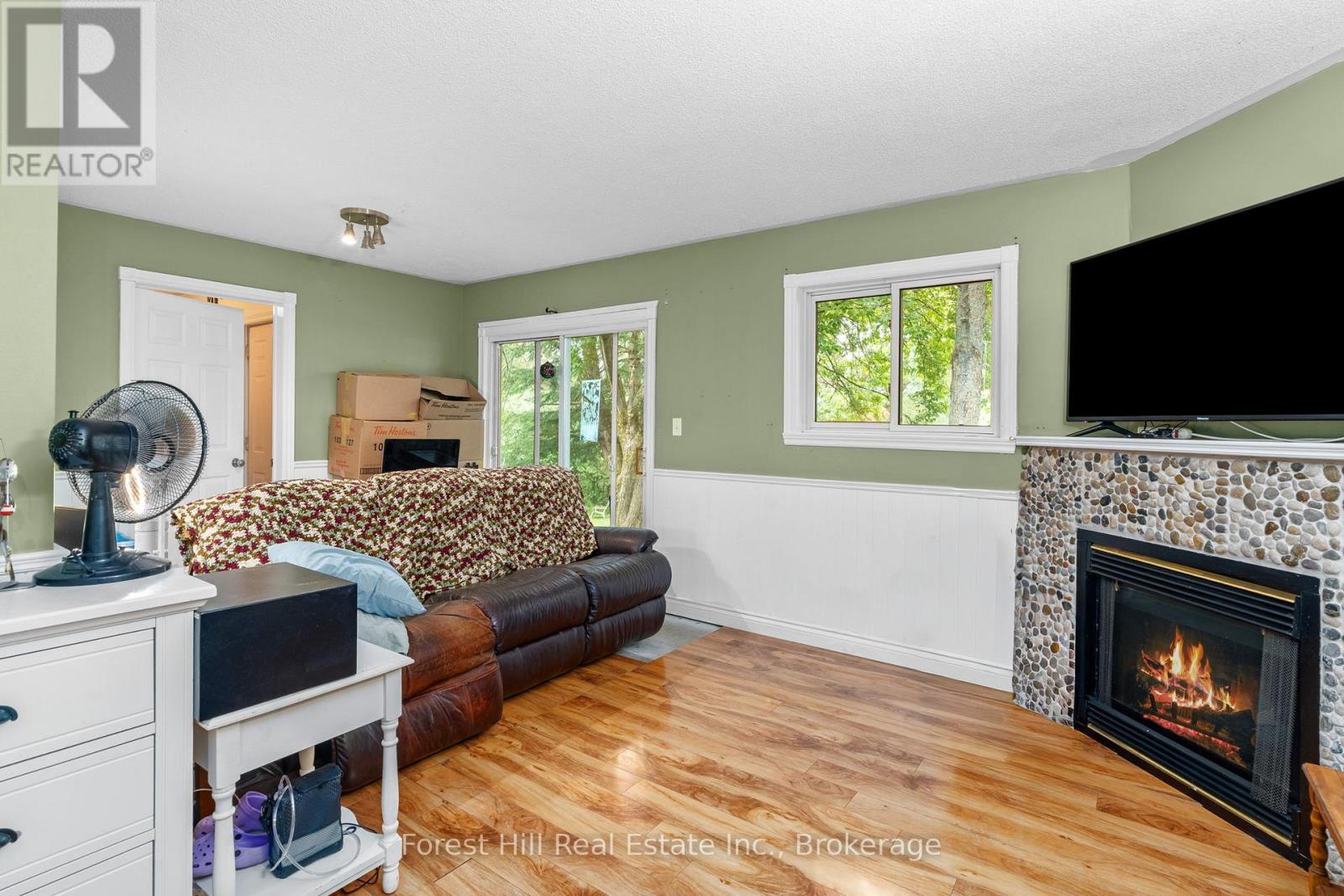 12 Crestview Drive, Huntsville, Ontario  P1H 1S8 - Photo 42 - X12357834