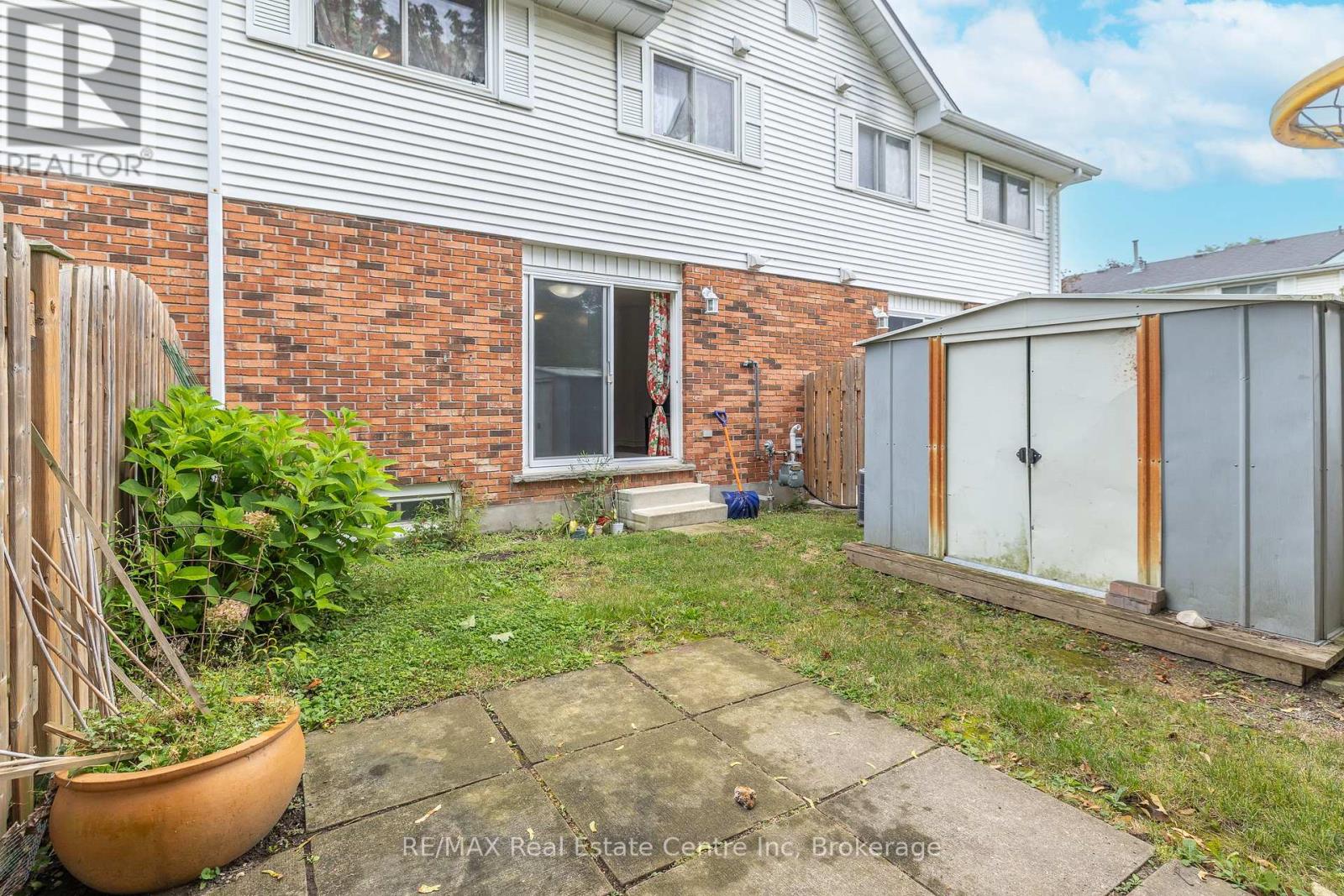 74 - 129 Victoria Road N, Guelph, Ontario  N1E 6V4 - Photo 18 - X12357862