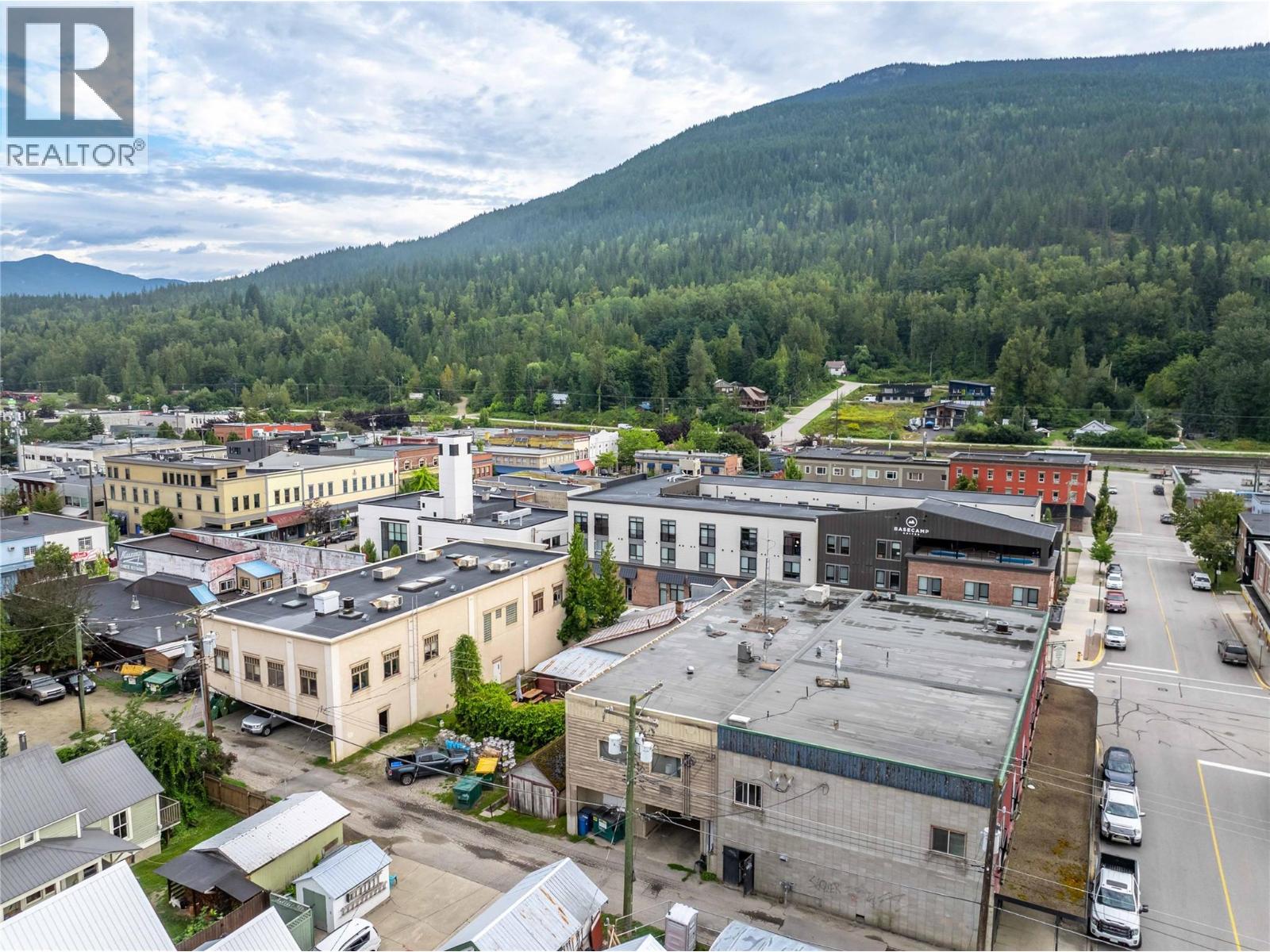 109 Second Street E, Revelstoke, British Columbia  V0E 2S0 - Photo 12 - 10359957