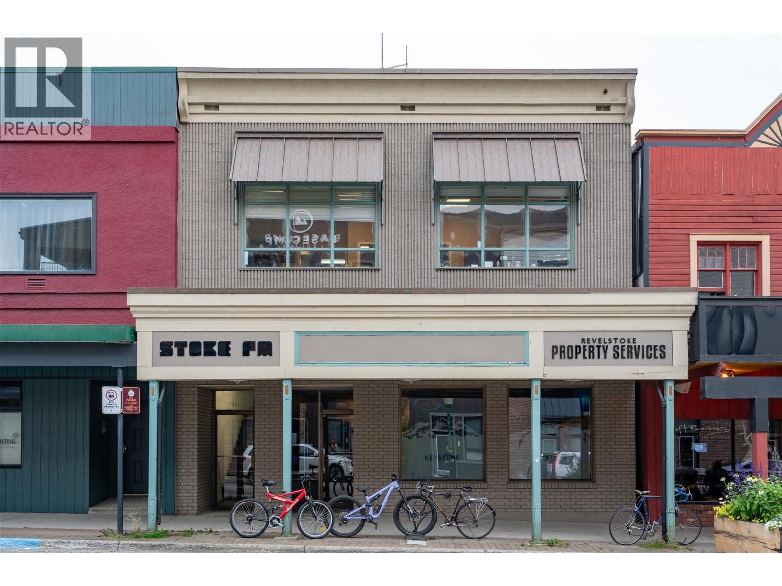 109 Second Street E, Revelstoke, British Columbia  V0E 2S0 - Photo 1 - 10359957