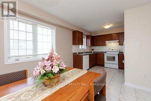 861 Bourne Crescent, Oshawa, Ontario  L1H 8X9 - Photo 13 - E12344319
