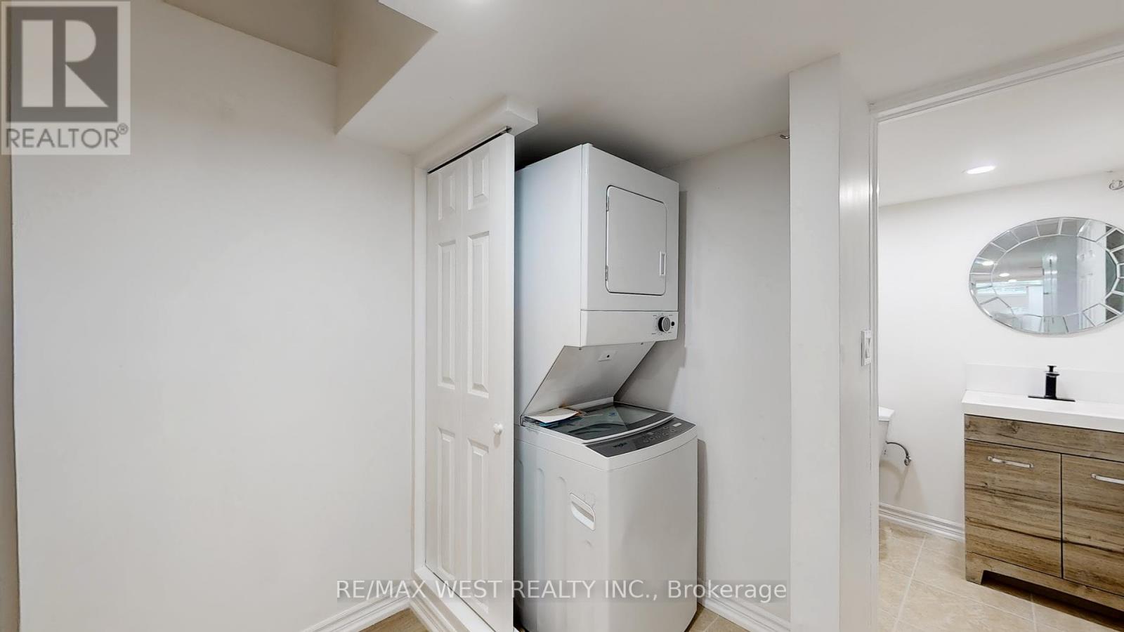 197 Vantage Loop, Newmarket, Ontario  L3X 0L3 - Photo 13 - N12357797