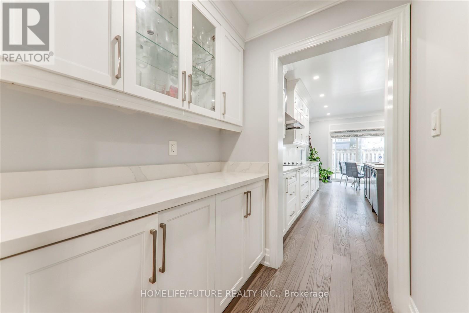 25 Donhaven Road, Markham, Ontario  L6E 1S6 - Photo 9 - N12357877
