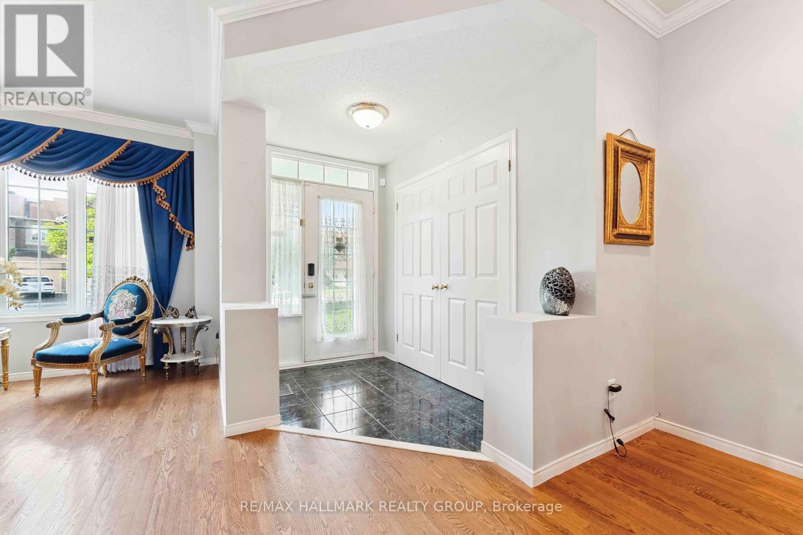 551 Chardonnay Drive, Ottawa, Ontario  K4A 4G7 - Photo 2 - X12357949