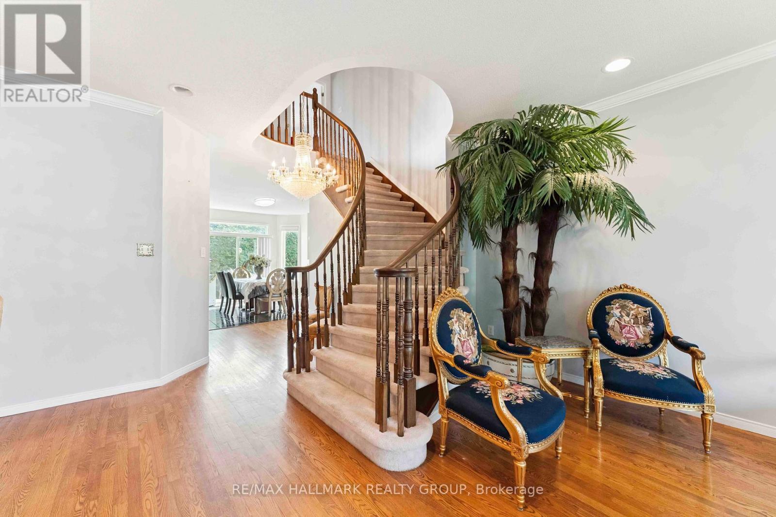 551 Chardonnay Drive, Ottawa, Ontario  K4A 4G7 - Photo 5 - X12357949