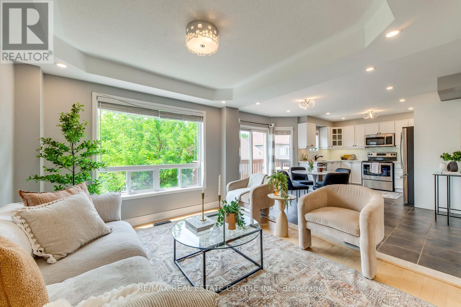 5360 Cachet Crescent, Burlington, Ontario  L7L 7N6 - Photo 10 - W12357787