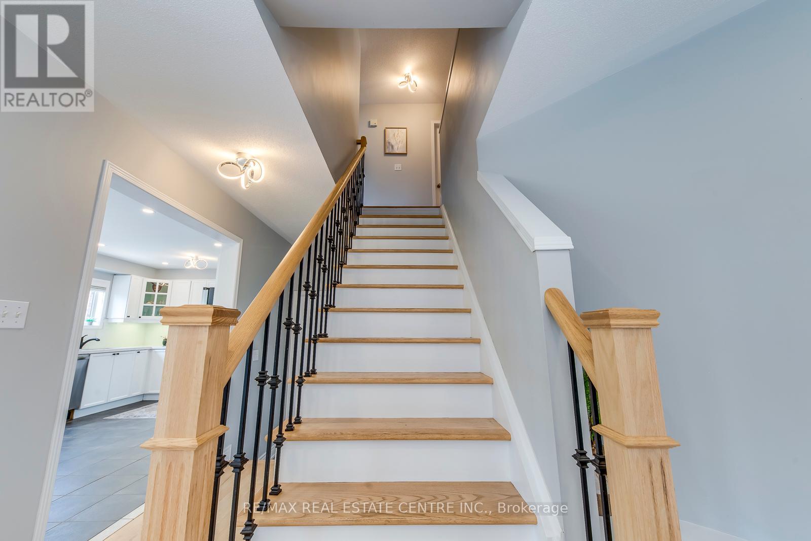 5360 Cachet Crescent, Burlington, Ontario  L7L 7N6 - Photo 19 - W12357787