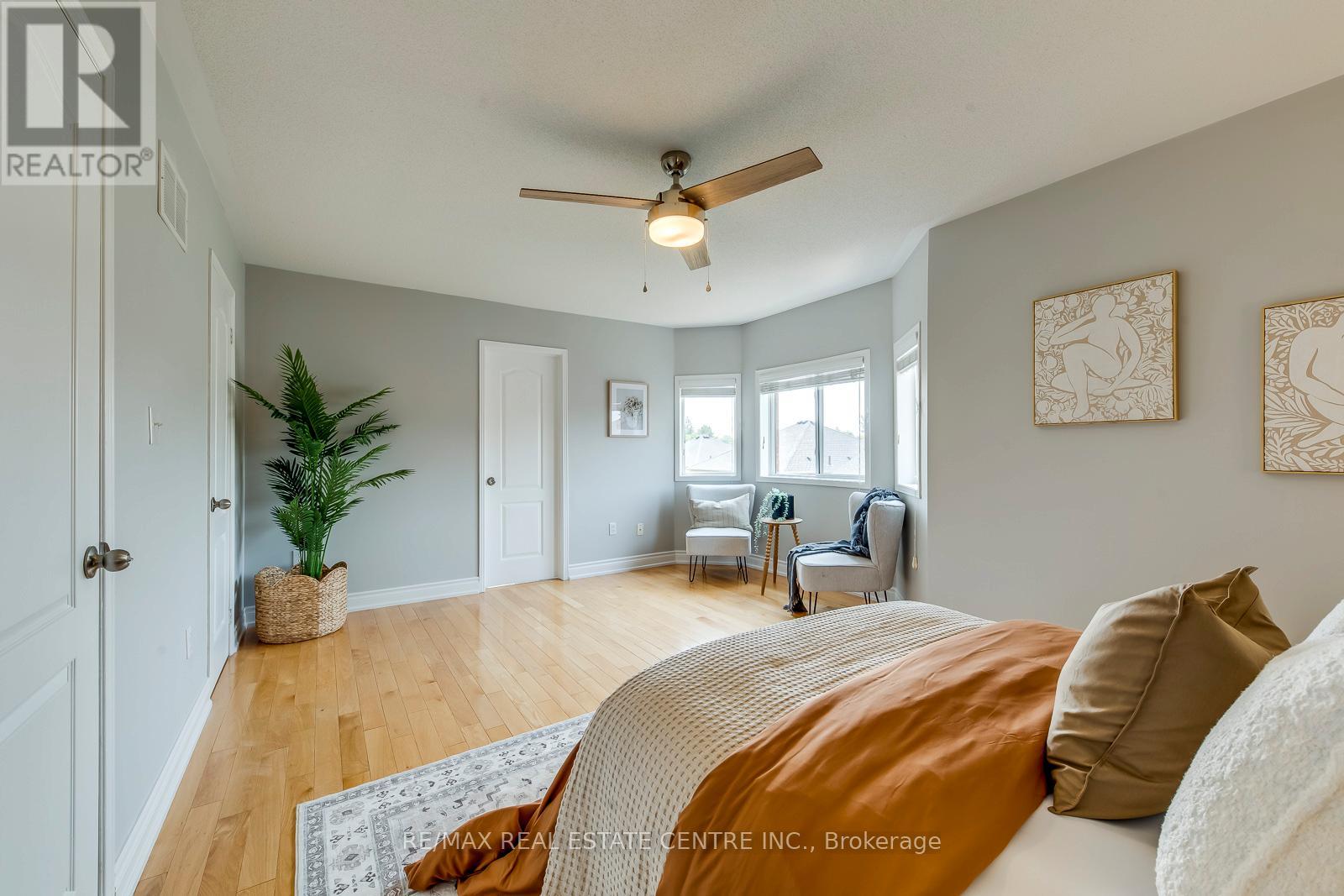 5360 Cachet Crescent, Burlington, Ontario  L7L 7N6 - Photo 21 - W12357787