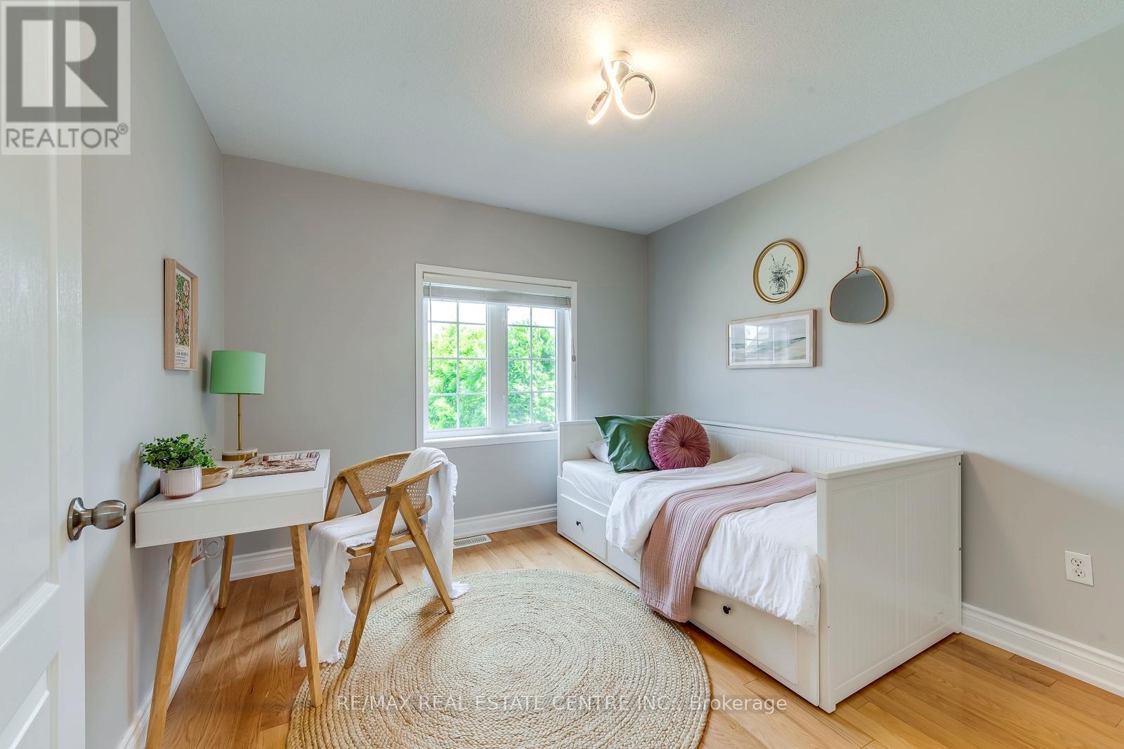 5360 Cachet Crescent, Burlington, Ontario  L7L 7N6 - Photo 29 - W12357787