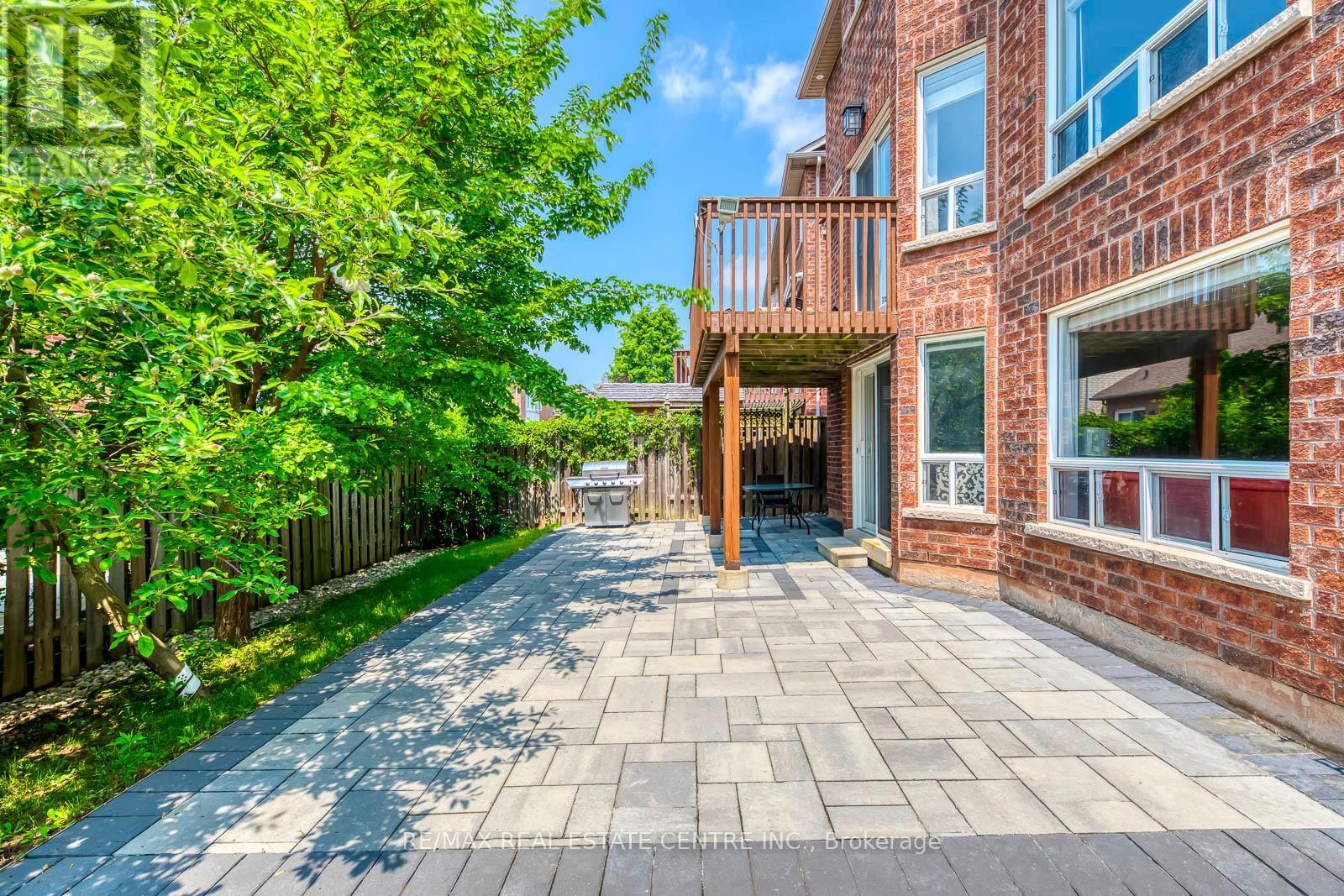 5360 Cachet Crescent, Burlington, Ontario  L7L 7N6 - Photo 36 - W12357787