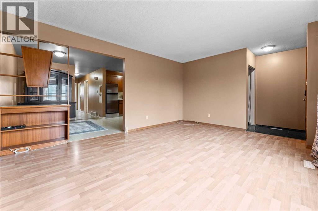 7311 / 7313 79 Avenue, Edmonton, Alberta  T6B 0C4 - Photo 5 - A2250286