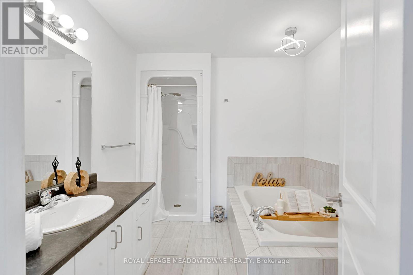 266 Dalgleish Trail, Hamilton, Ontario  L0R 1P0 - Photo 25 - X12357815