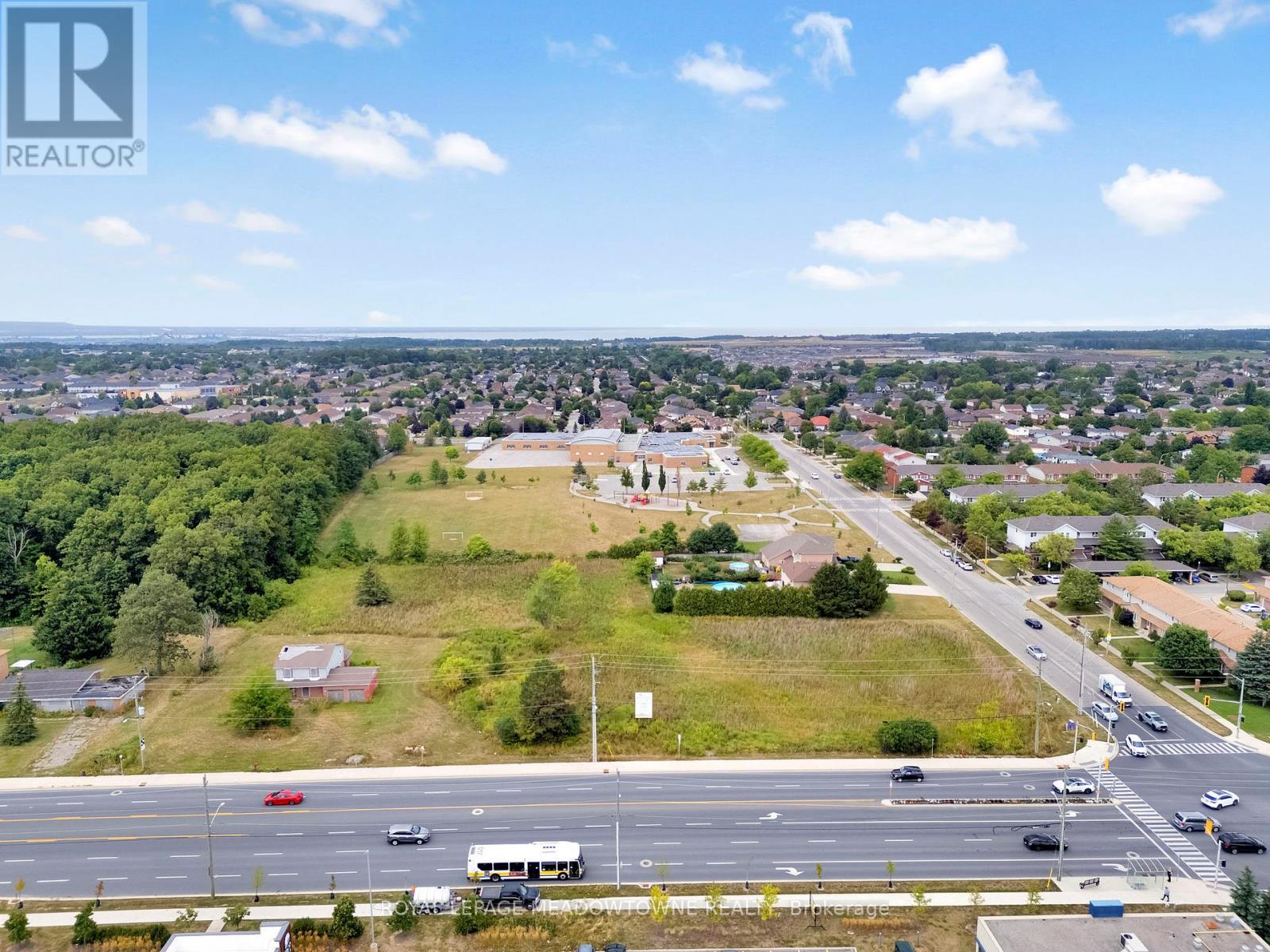 266 Dalgleish Trail, Hamilton, Ontario  L0R 1P0 - Photo 47 - X12357815
