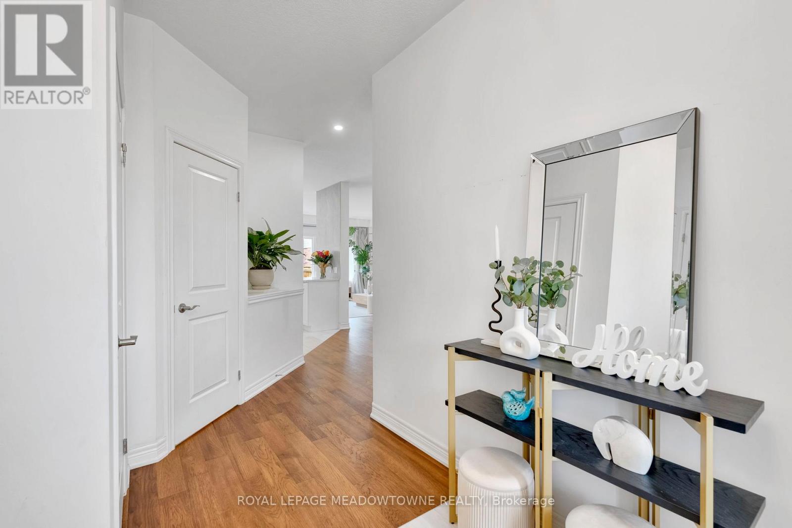 266 Dalgleish Trail, Hamilton, Ontario  L0R 1P0 - Photo 6 - X12357815