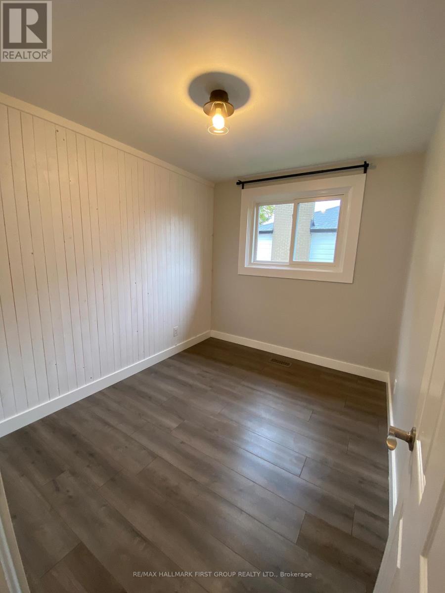 50 Champlain Avenue, Kingston (West Of Sir John A. Blvd), Ontario  K7M 3K8 - Photo 8 - X12357850