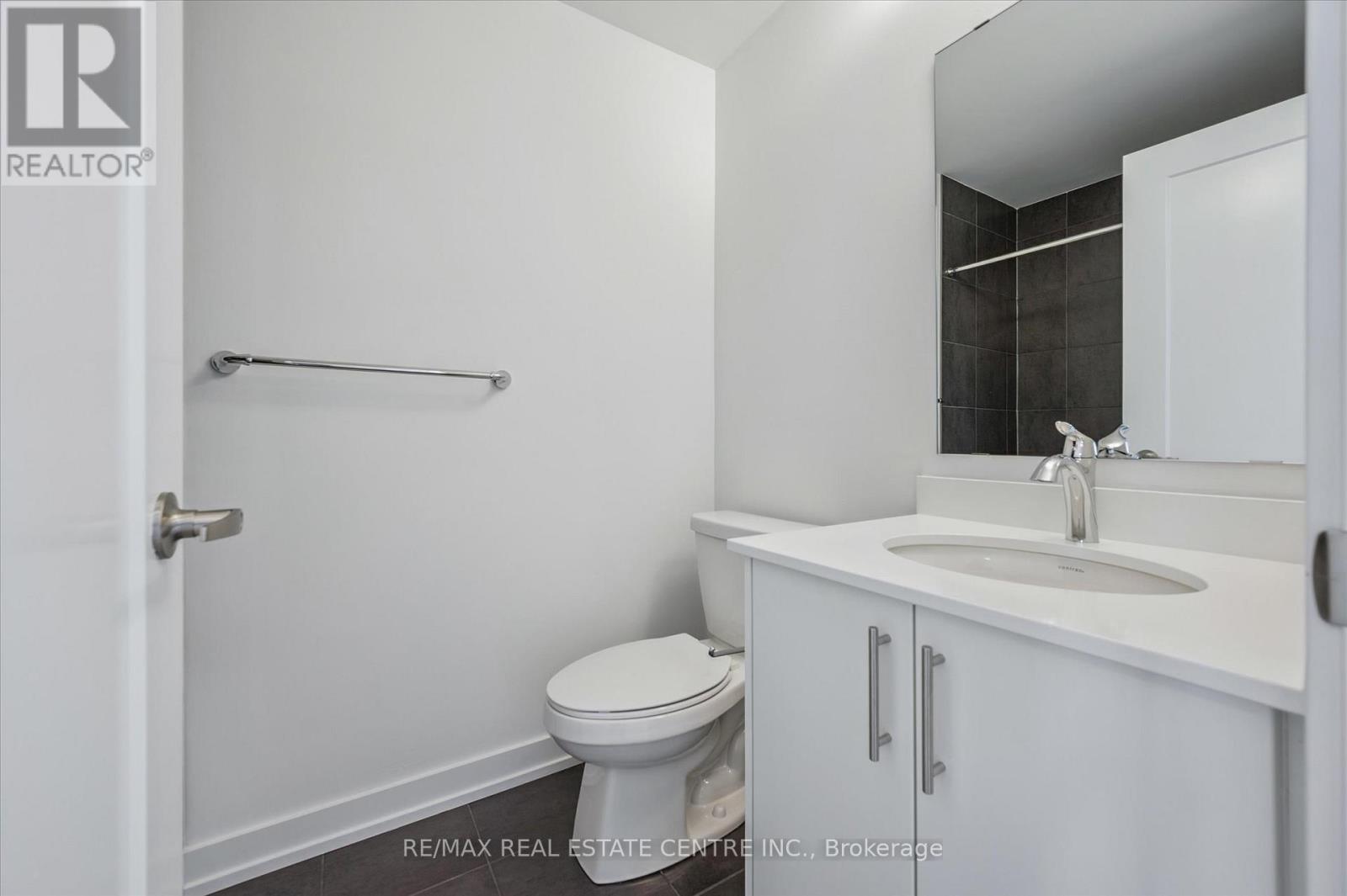 61 - 940 St. David Street N, Centre Wellington, Ontario  N1M 2W3 - Photo 18 - X12357853