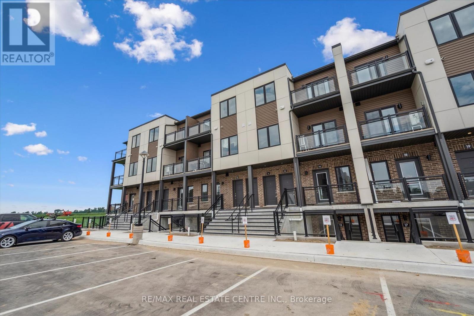 61 - 940 St. David Street N, Centre Wellington, Ontario  N1M 2W3 - Photo 3 - X12357853