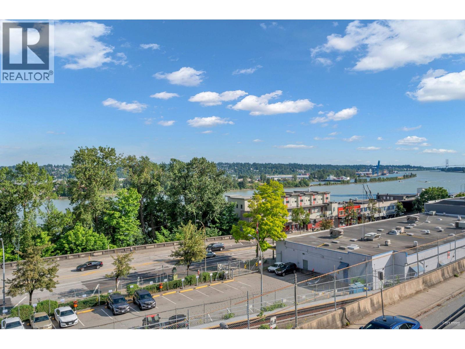 302 218 CARNARVON STREET, New Westminster, British Columbia