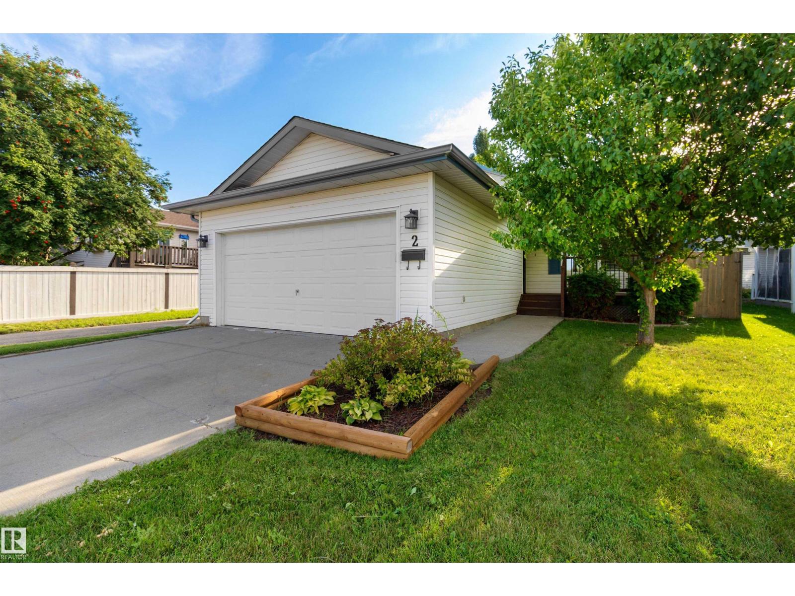 Property at 2 ASPENGLEN PL image 1