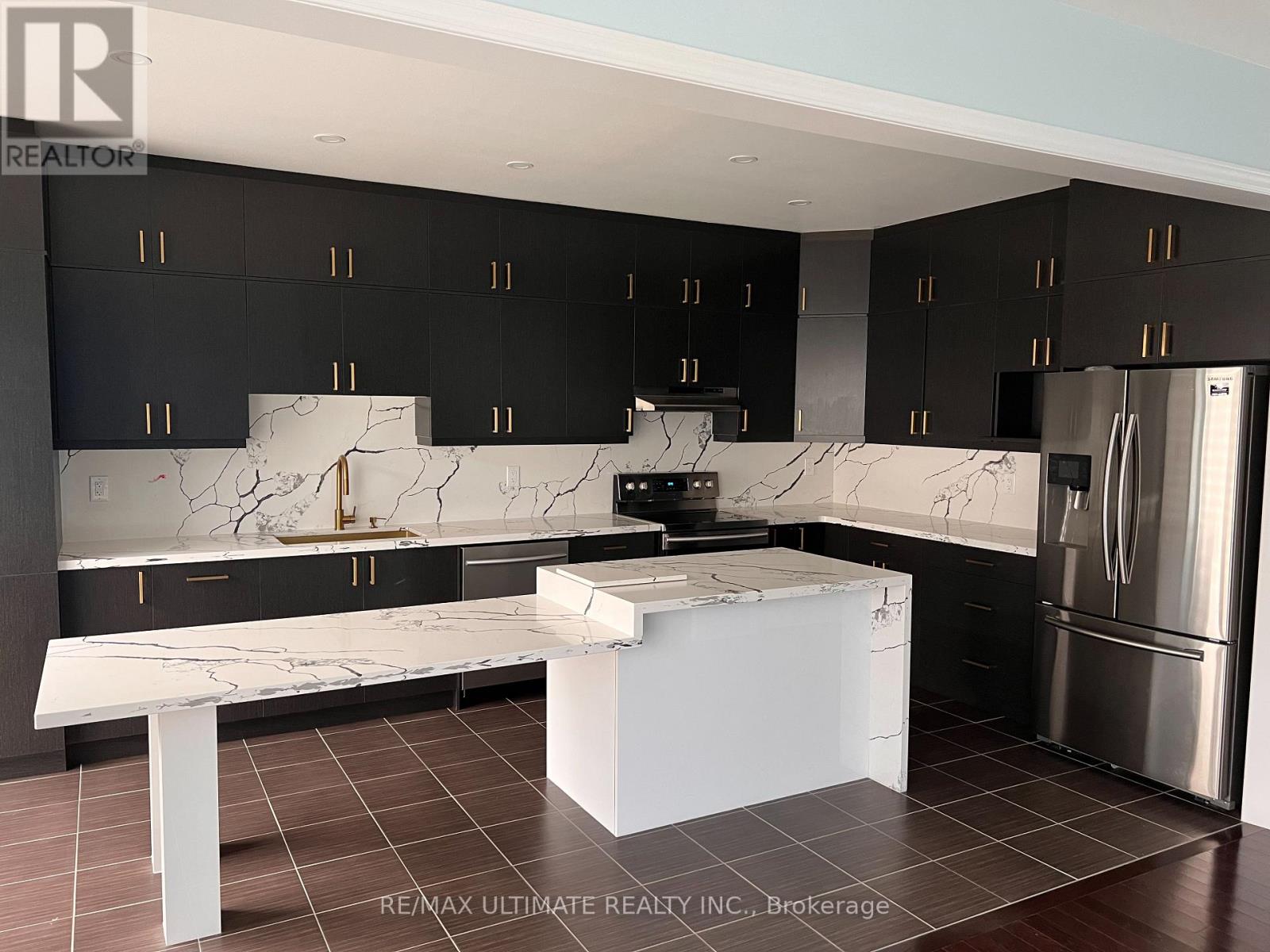 40 MCLEAN AVENUE, Collingwood, Ontario