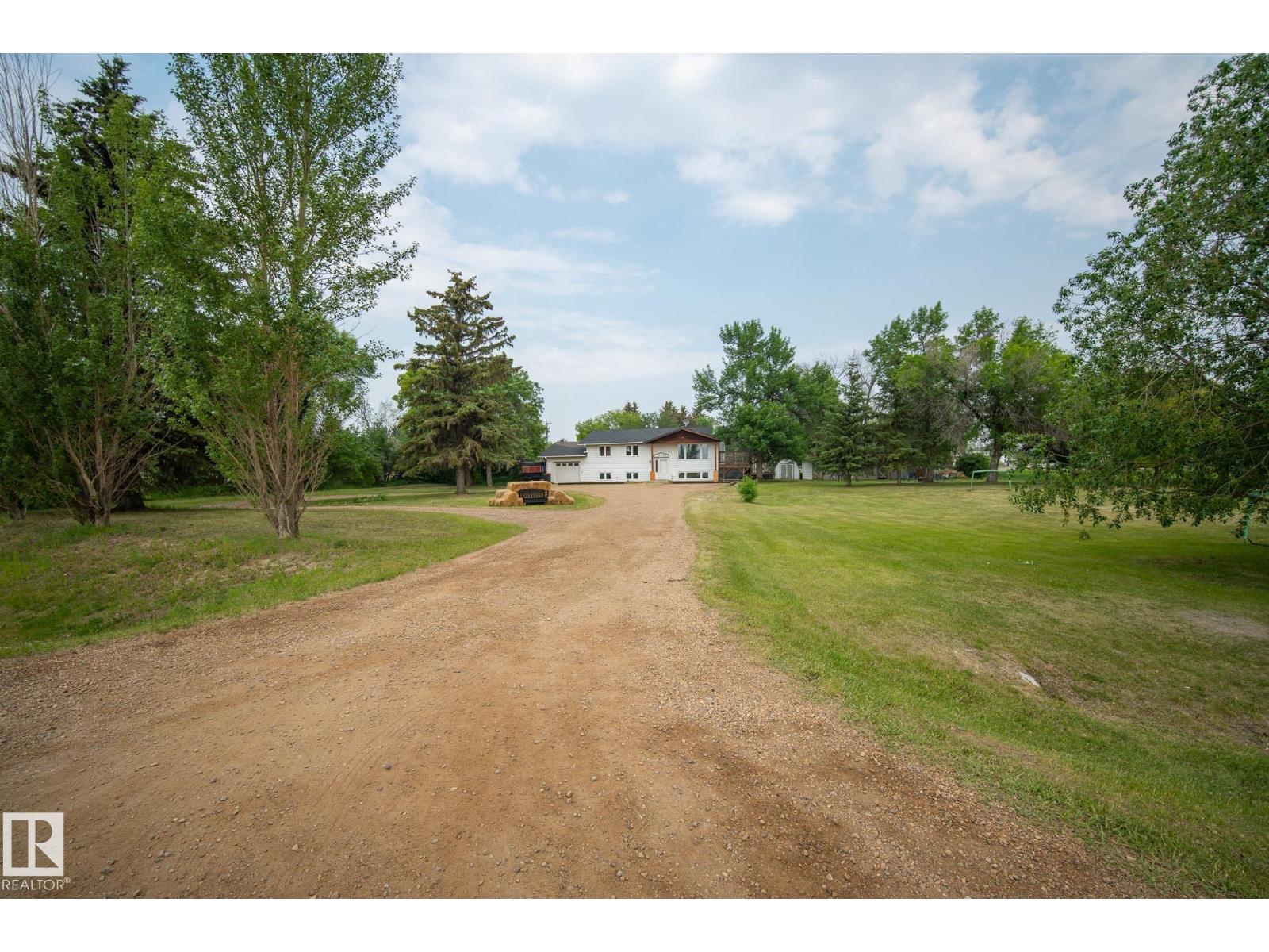 320 1 Av, Thorhild, Alberta  T0A 3J0 - Photo 7 - E4453892