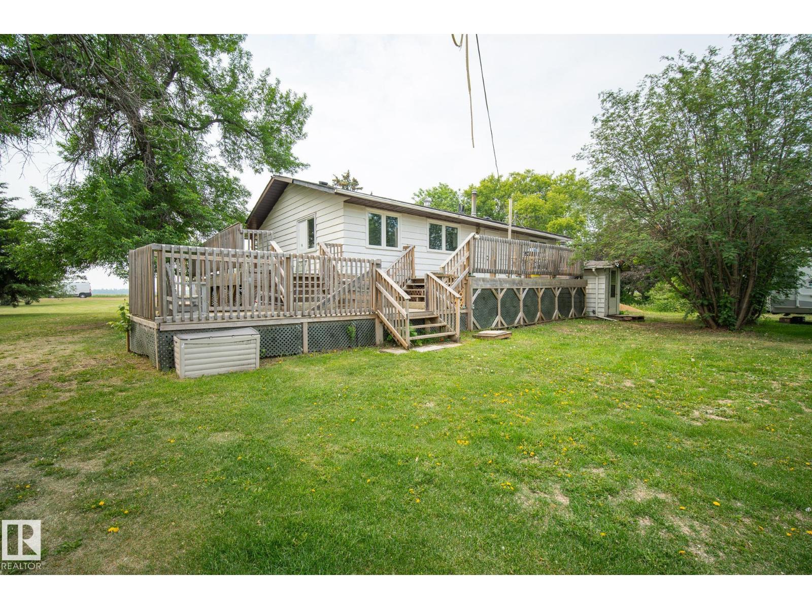 320 1 Av, Thorhild, Alberta  T0A 3J0 - Photo 3 - E4453892