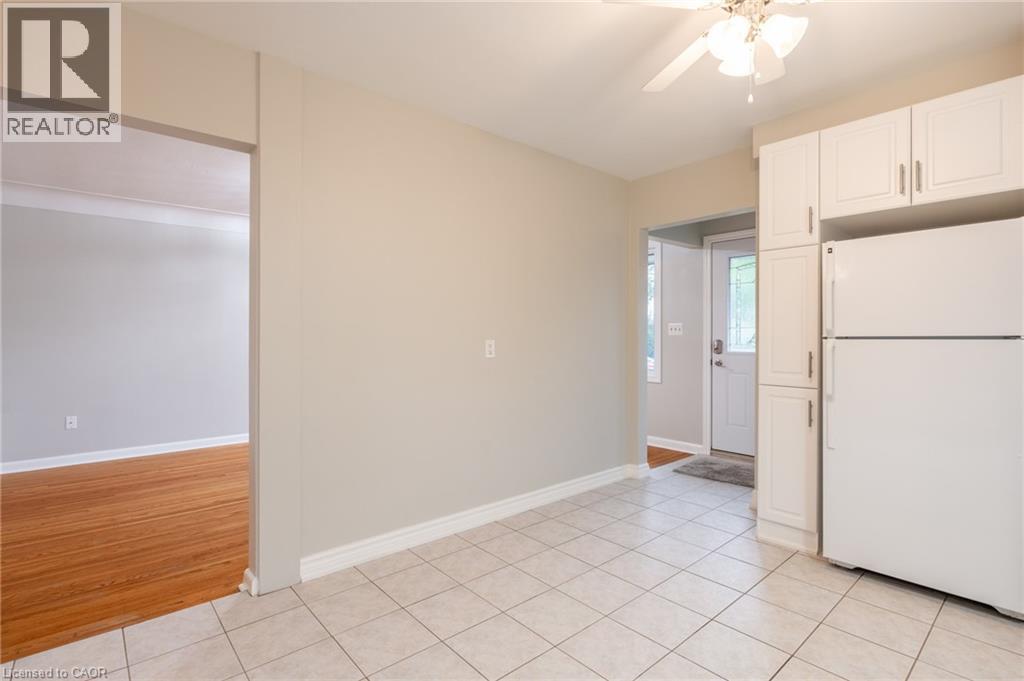 136 Howard Avenue, Hamilton, Ontario  L9A 2W7 - Photo 4 - 40761996