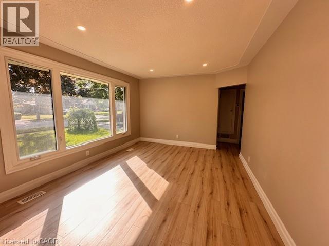 64 Maywood Road Unit# Main, Kitchener, Ontario  N2C 2A4 - Photo 9 - 40762054
