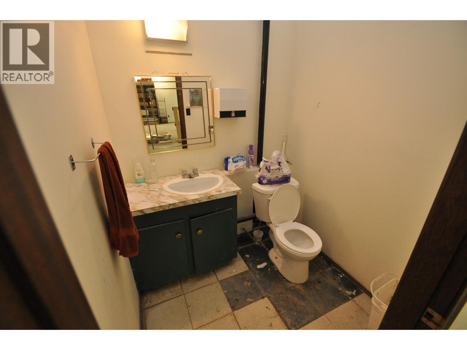 92 Broadway Street W Unit# Sl 1, Nakusp, British Columbia  V0G 1R0 - Photo 9 - 10360204