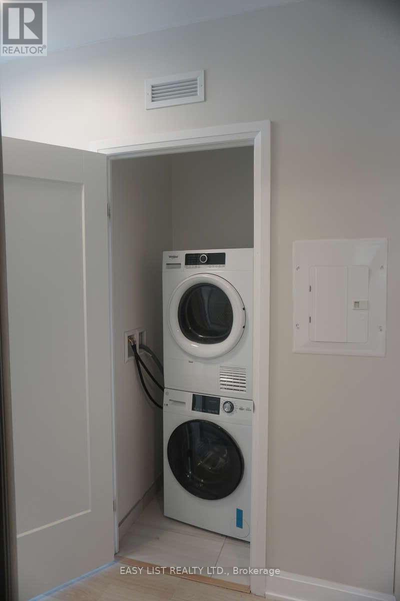 2215 - 12 Gandhi Lane, Markham, Ontario  L3T 0G4 - Photo 11 - N12357944