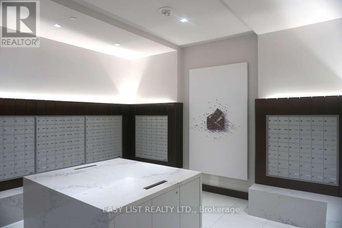 2215 - 12 Gandhi Lane, Markham, Ontario  L3T 0G4 - Photo 5 - N12357944