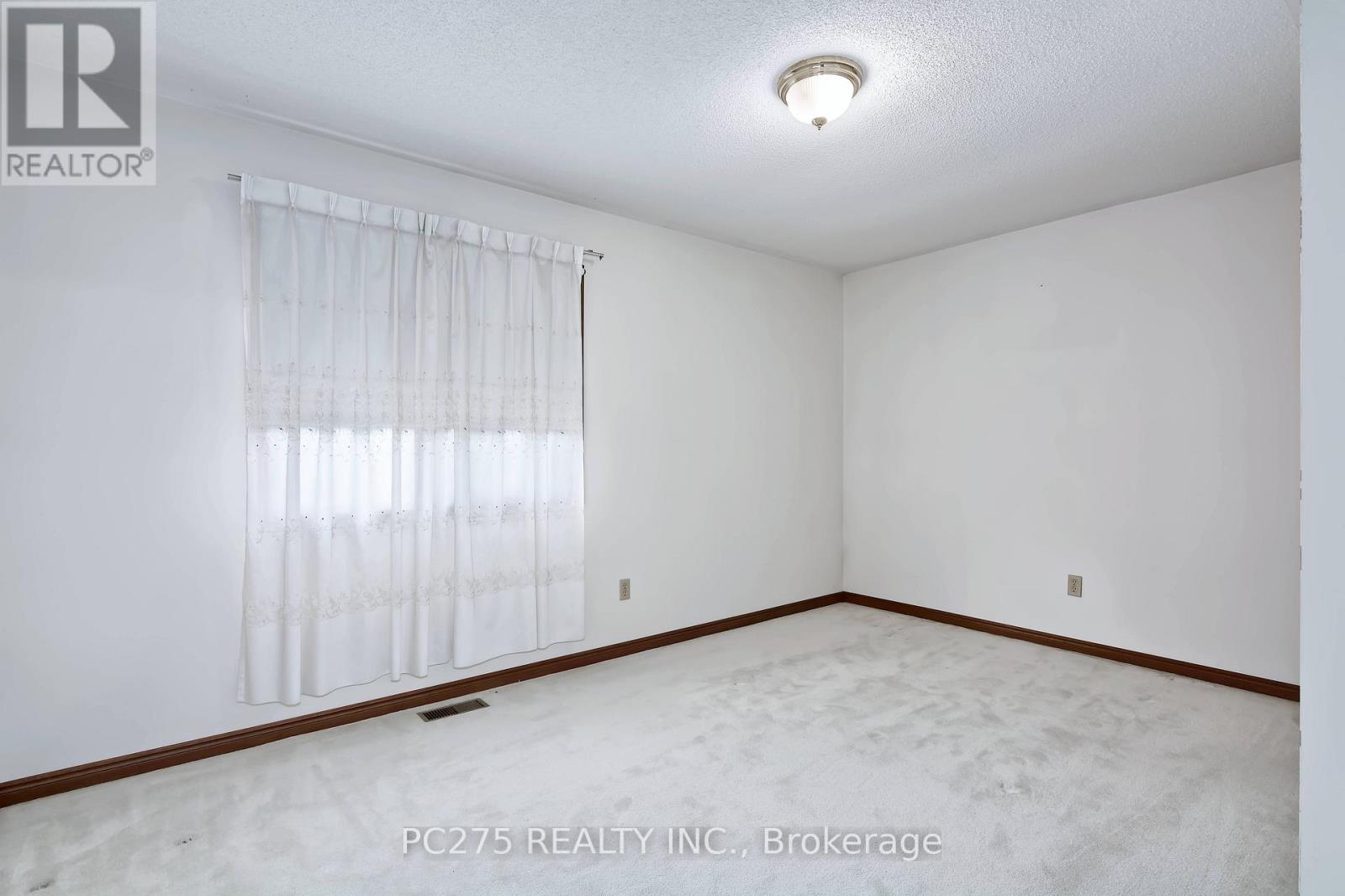 50 Bella Street, Strathroy-Caradoc (Se), Ontario  N7G 1C4 - Photo 17 - X12357989
