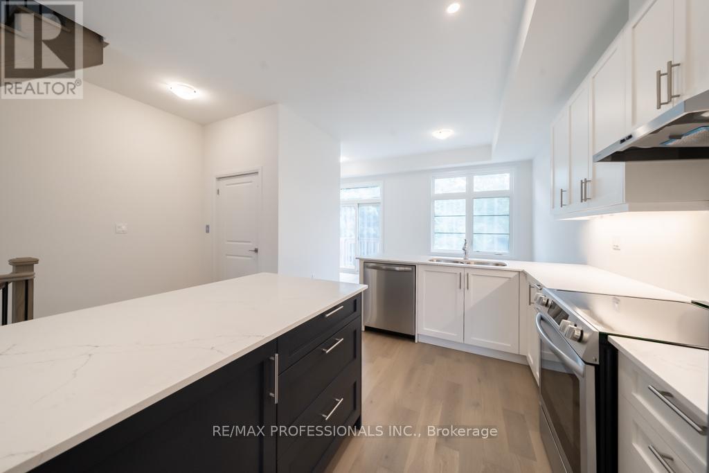 100 Salina Street, Mississauga, Ontario  L4M 1X8 - Photo 15 - W12355686