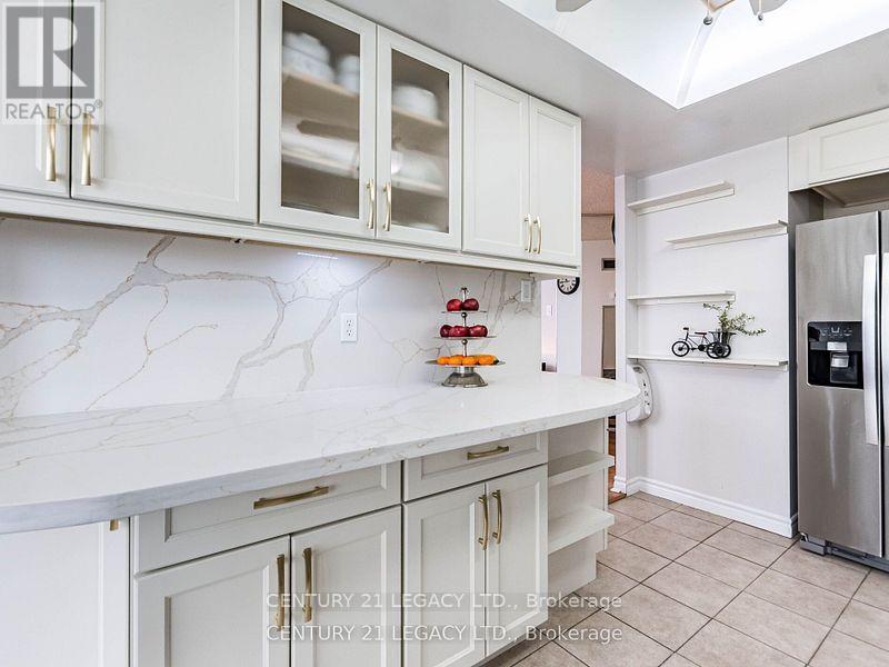 1402 - 8 Lisa Street E, Brampton, Ontario  L6T 4S6 - Photo 15 - W12355920