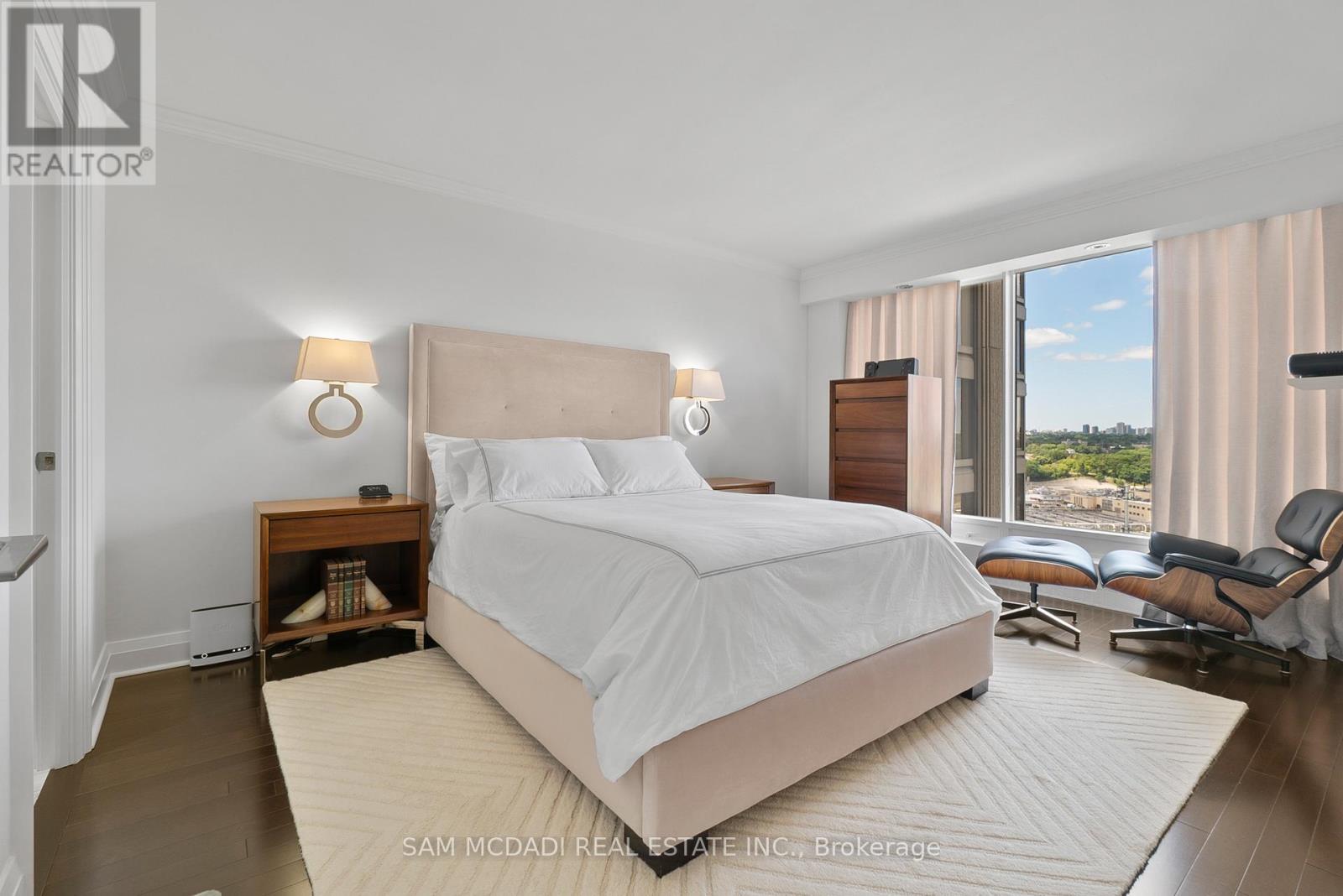 2212 - 2045 Lakeshore Boulevard W, Toronto (Mimico), Ontario  M8V 2Z6 - Photo 18 - W12357548