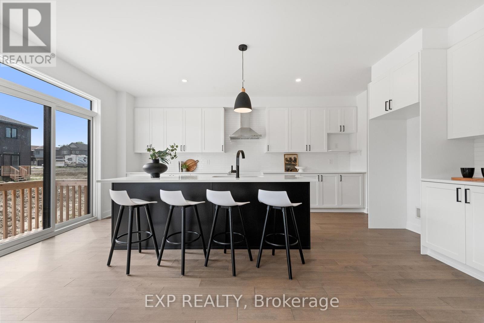804 Ninaatik Place, Ottawa, Ontario  K1X 0J7 - Photo 16 - X12358004