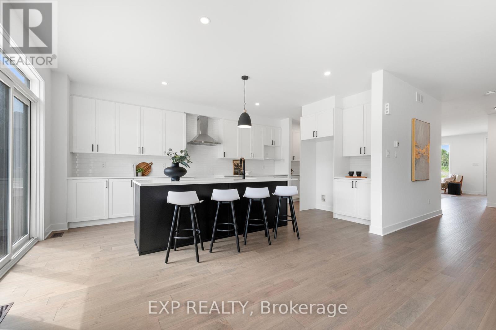 804 Ninaatik Place, Ottawa, Ontario  K1X 0J7 - Photo 17 - X12358004
