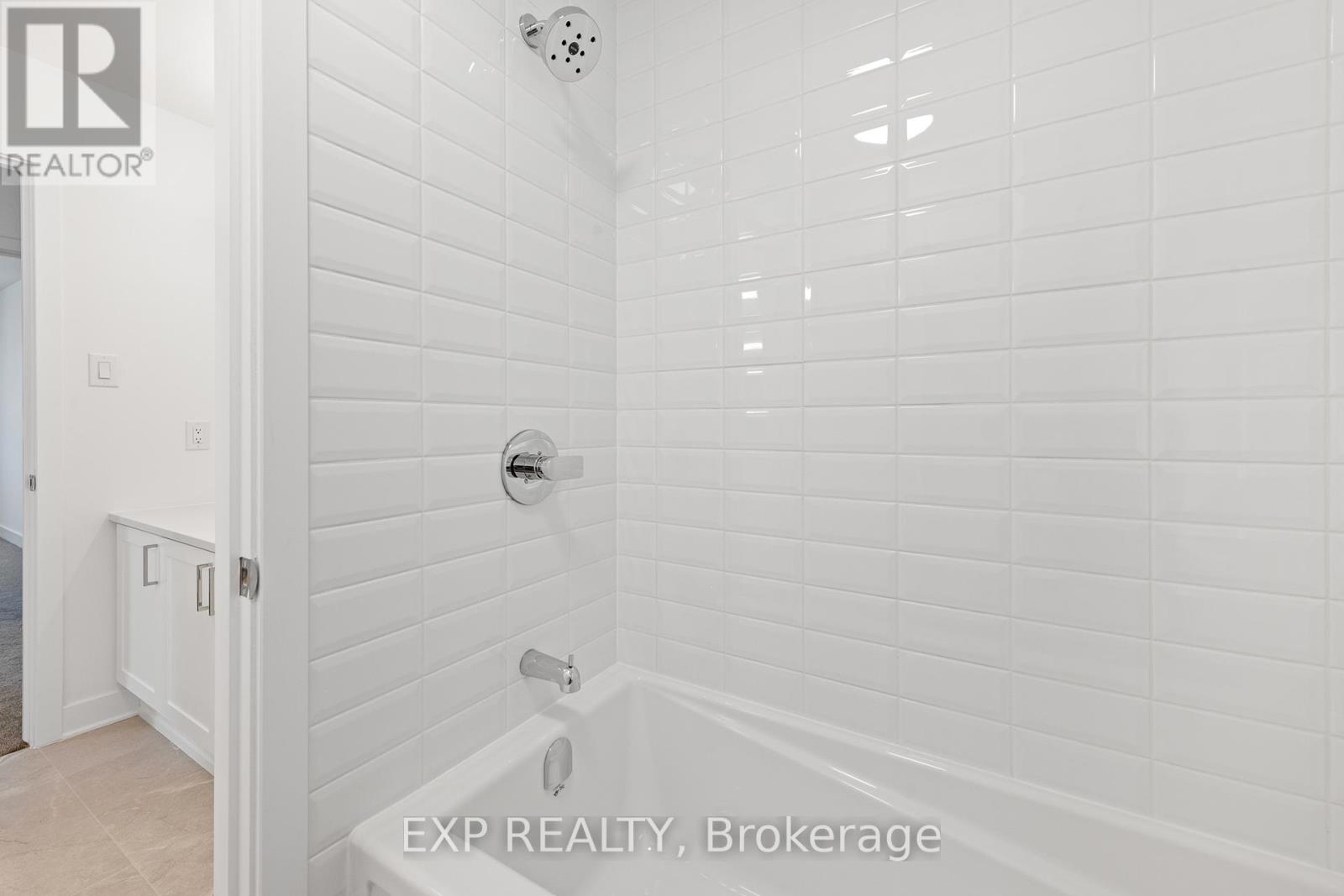 804 Ninaatik Place, Ottawa, Ontario  K1X 0J7 - Photo 34 - X12358004