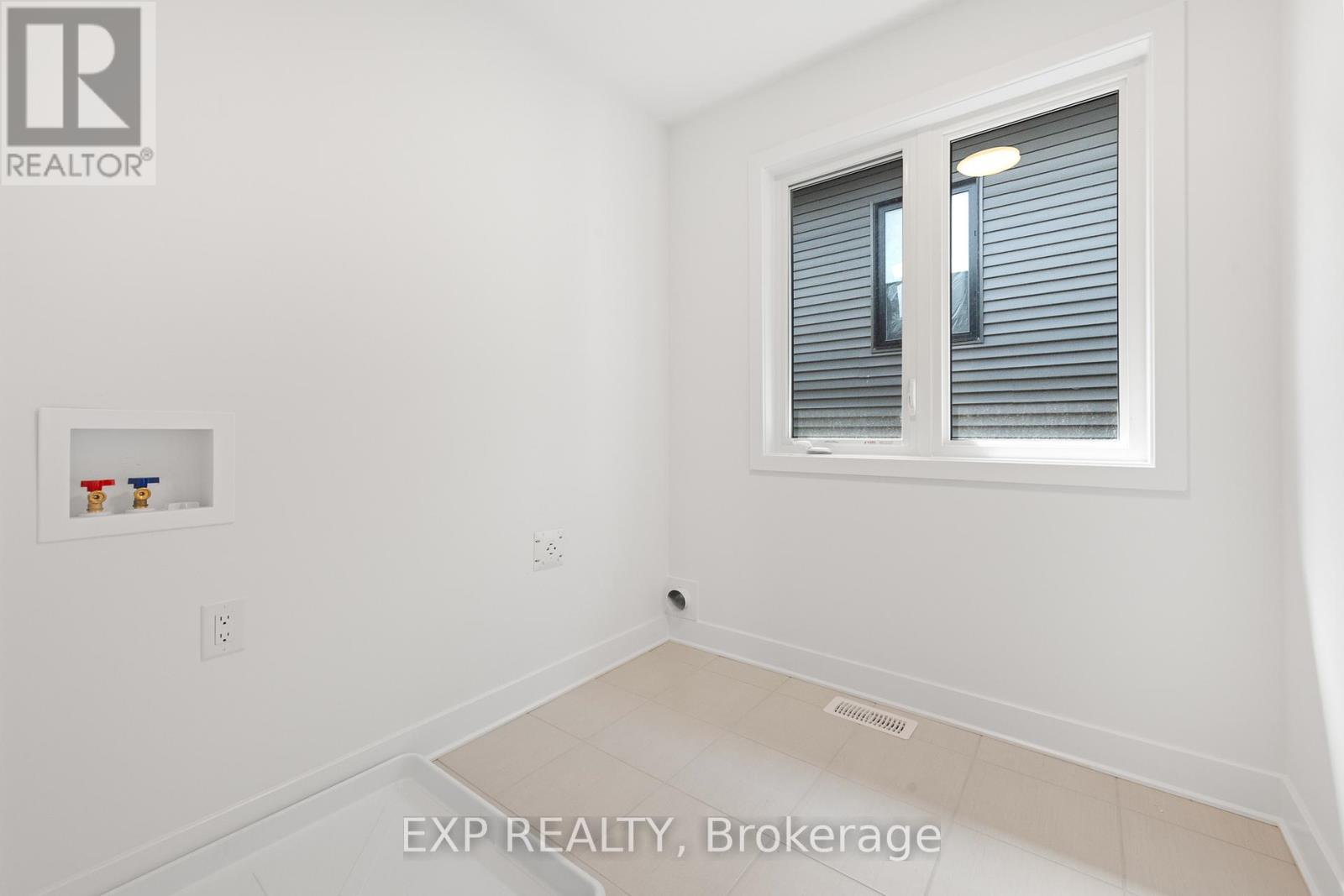 804 Ninaatik Place, Ottawa, Ontario  K1X 0J7 - Photo 42 - X12358004