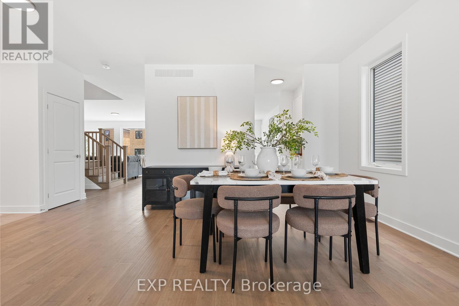 804 Ninaatik Place, Ottawa, Ontario  K1X 0J7 - Photo 8 - X12358004