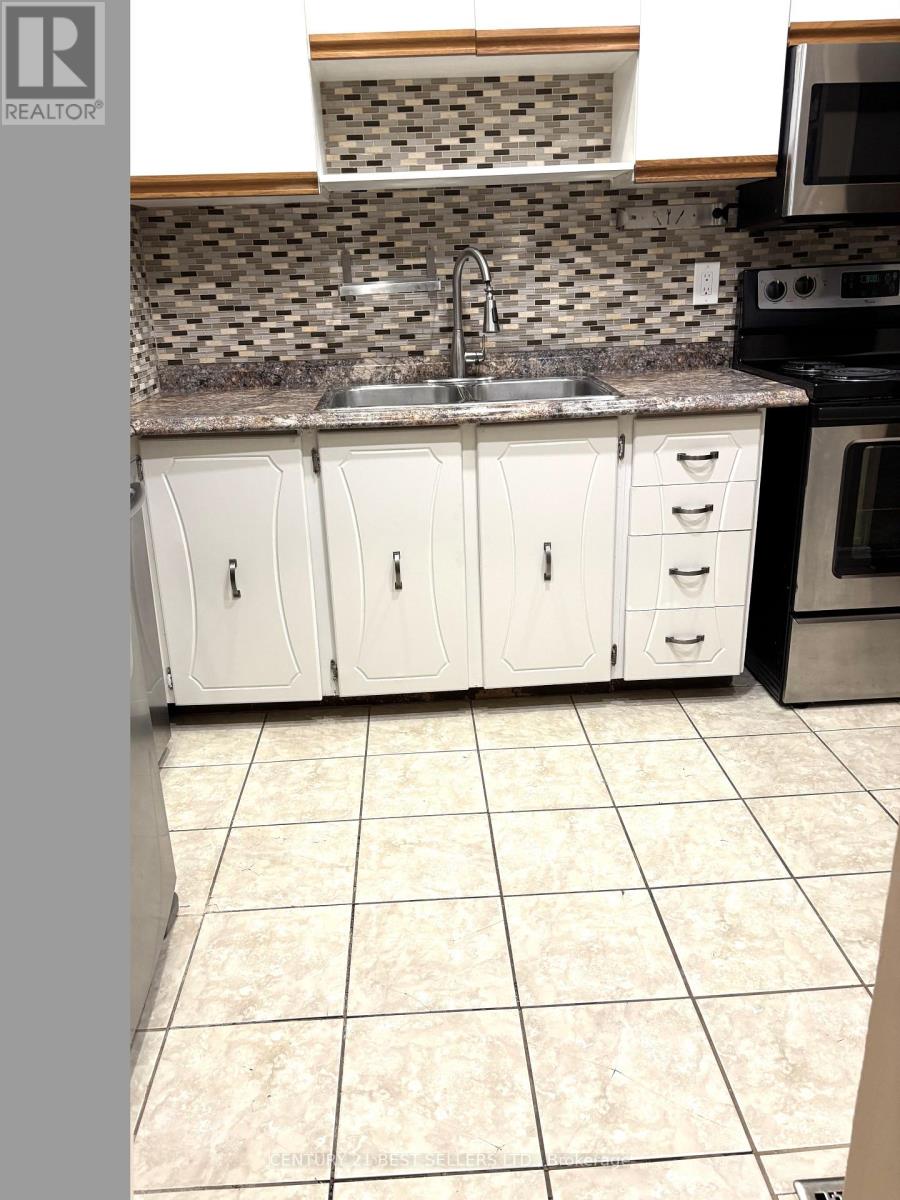 63 - 3025 Cedarglen Gate, Mississauga, Ontario  L5C 2V7 - Photo 14 - W12357920