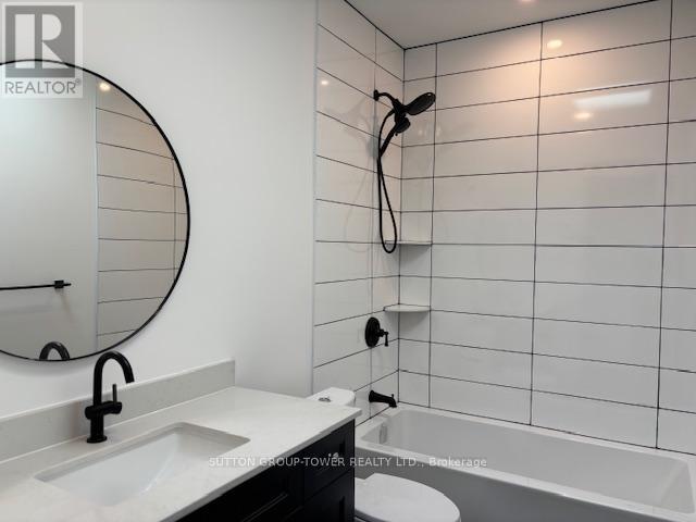 3 - 105 Campbell Avenue, Toronto (Dovercourt-Wallace Emerson-Junction), Ontario  M6P 3V1 - Photo 8 - W12357952