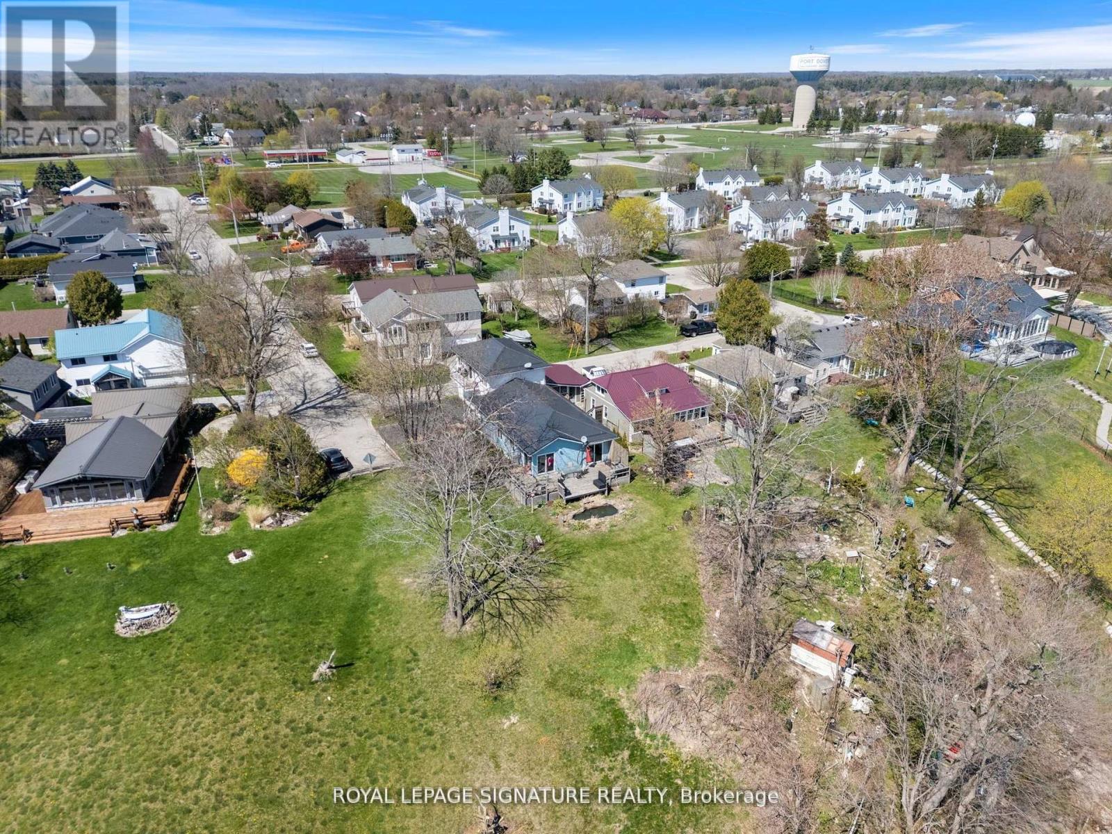 2 Buena Street, Norfolk, Ontario  N0A 1N7 - Photo 4 - X12357941