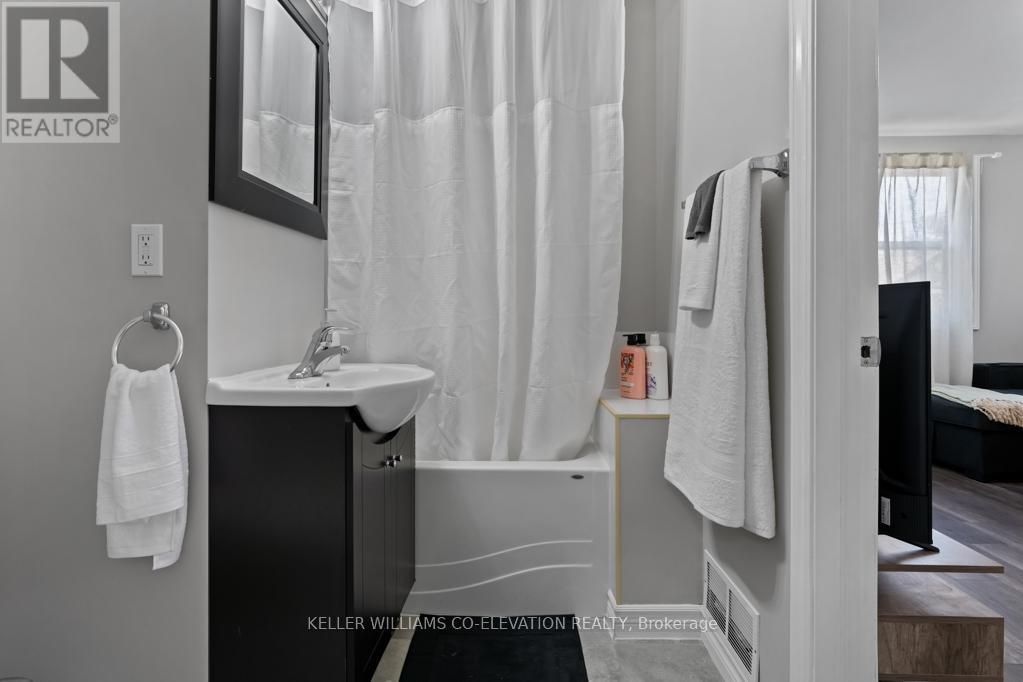 1 - 9 Merigold Street, St. Catharines (Western Hill), Ontario  L2S 2N4 - Photo 18 - X12357942