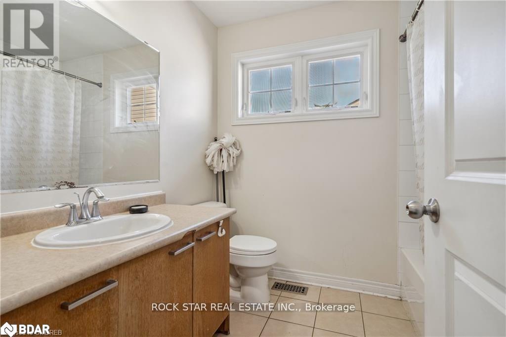 36 Chicory Crescent, St. Catharines (Haig), Ontario  L2R 6K7 - Photo 23 - X12357948