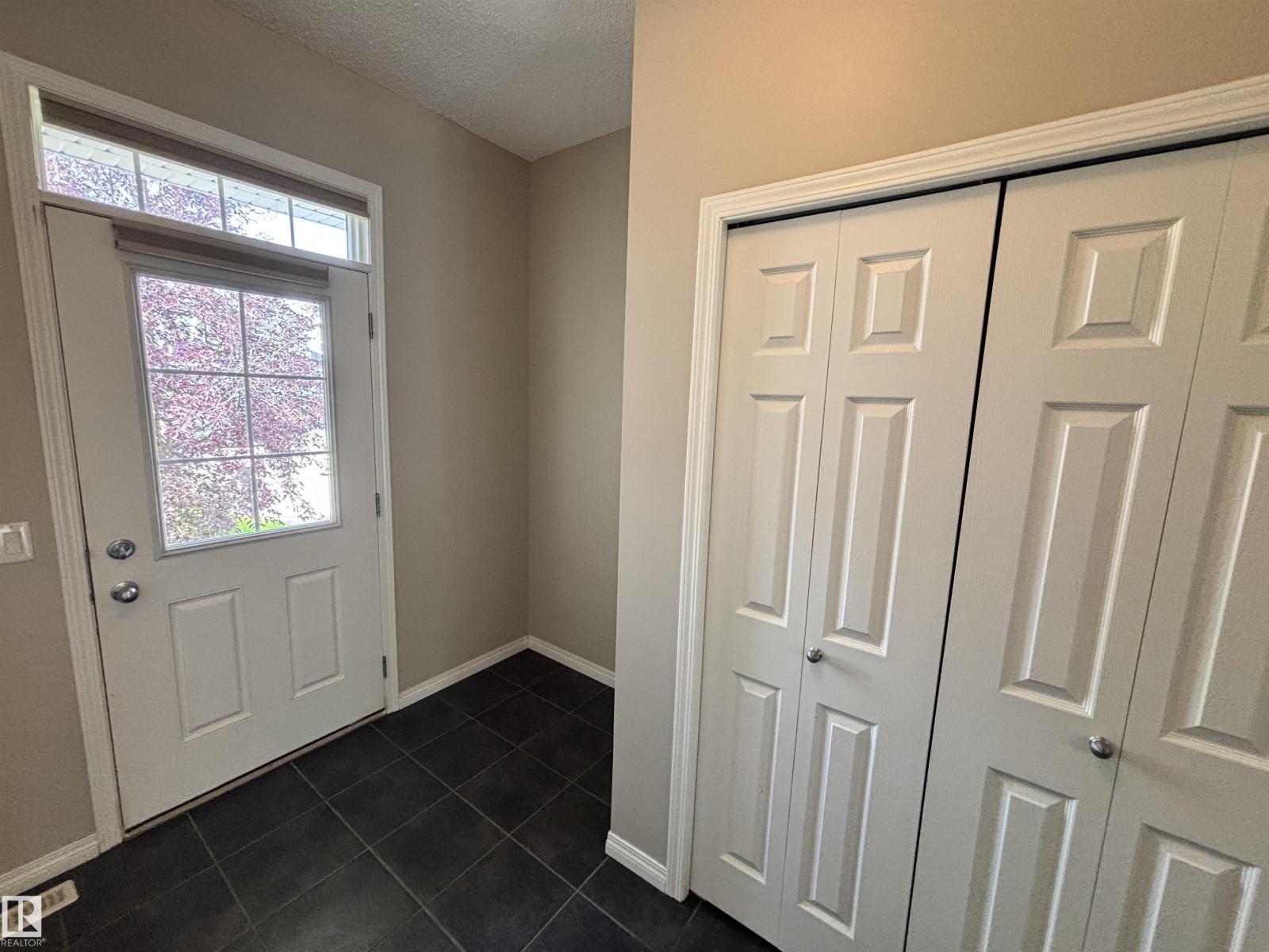 2317 76 St Sw, Edmonton, Alberta  T6X 1S6 - Photo 4 - E4454111