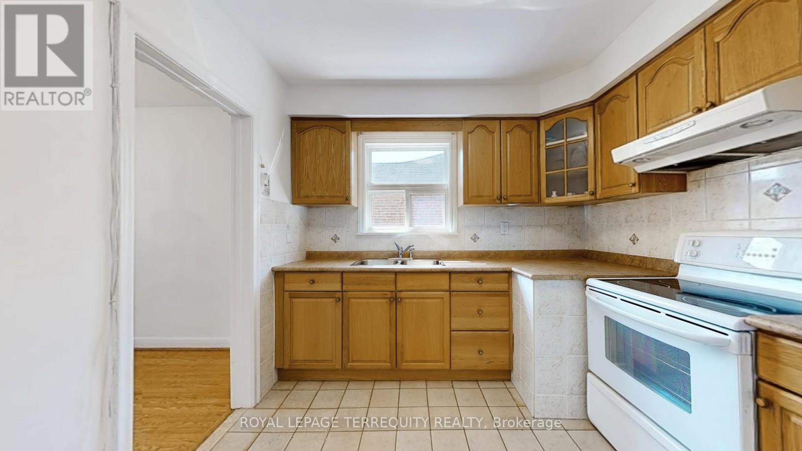 154 Tower Drive, Toronto, Ontario  M1R 3P5 - Photo 14 - E12357537