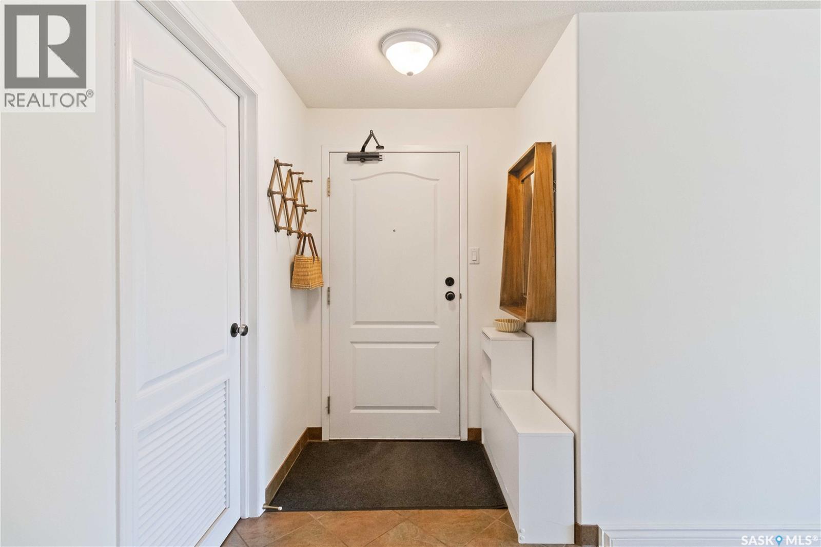 103 303 5th Avenue N, Saskatoon, Saskatchewan  S7K 2P6 - Photo 5 - SK016327