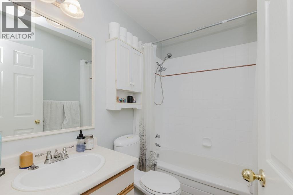 22 5761 Wharf Avenue, Sechelt, British Columbia  V0N 3A0 - Photo 14 - R3039418